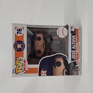 Funko Pop! MLB: Astros- Jose Altuve (Away Jersey) New In Box #76‎